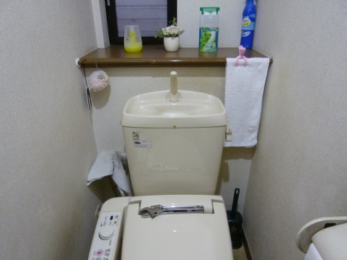 Inaxトイレのボールタップとフロートバルブの交換修理 昭島市ｉ様大変お待たせいたしました 株式会社ヒカリ電機